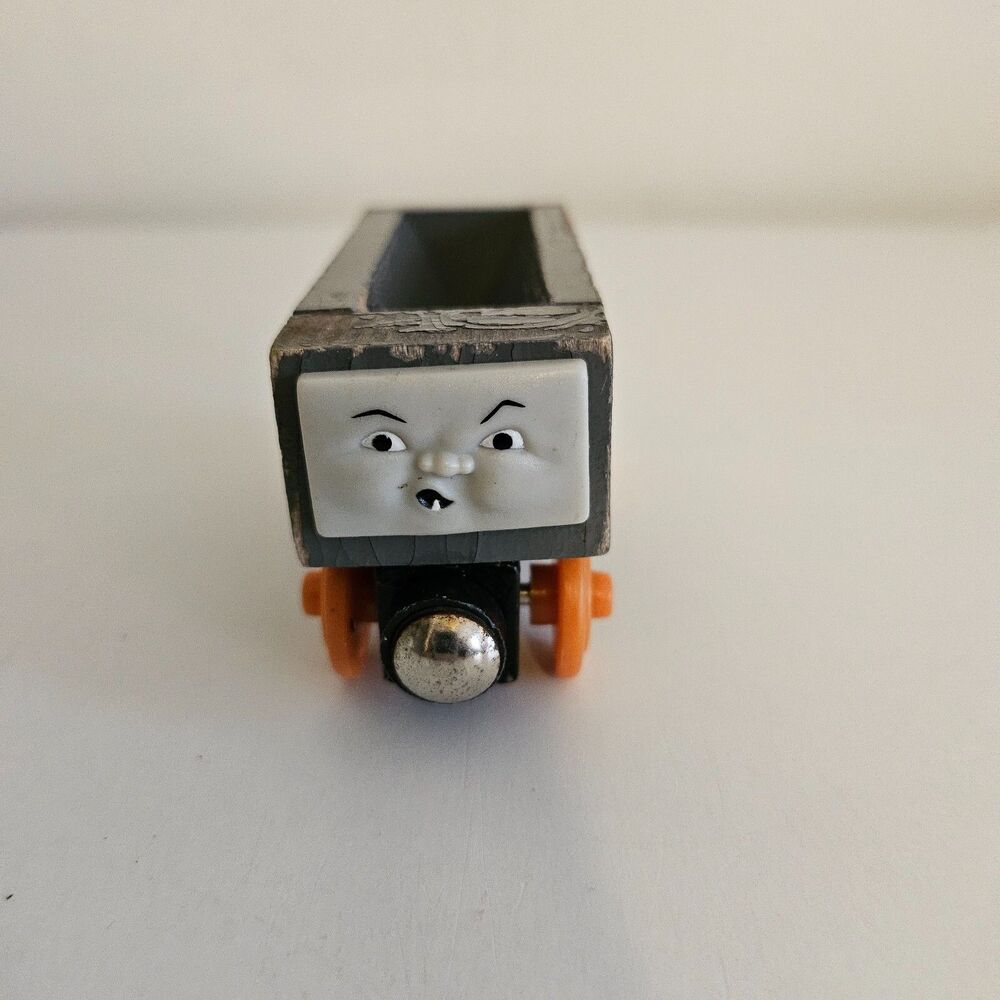 Thomas & Friends Wooden Railway Train Tank Engine - S.C. Ruffey